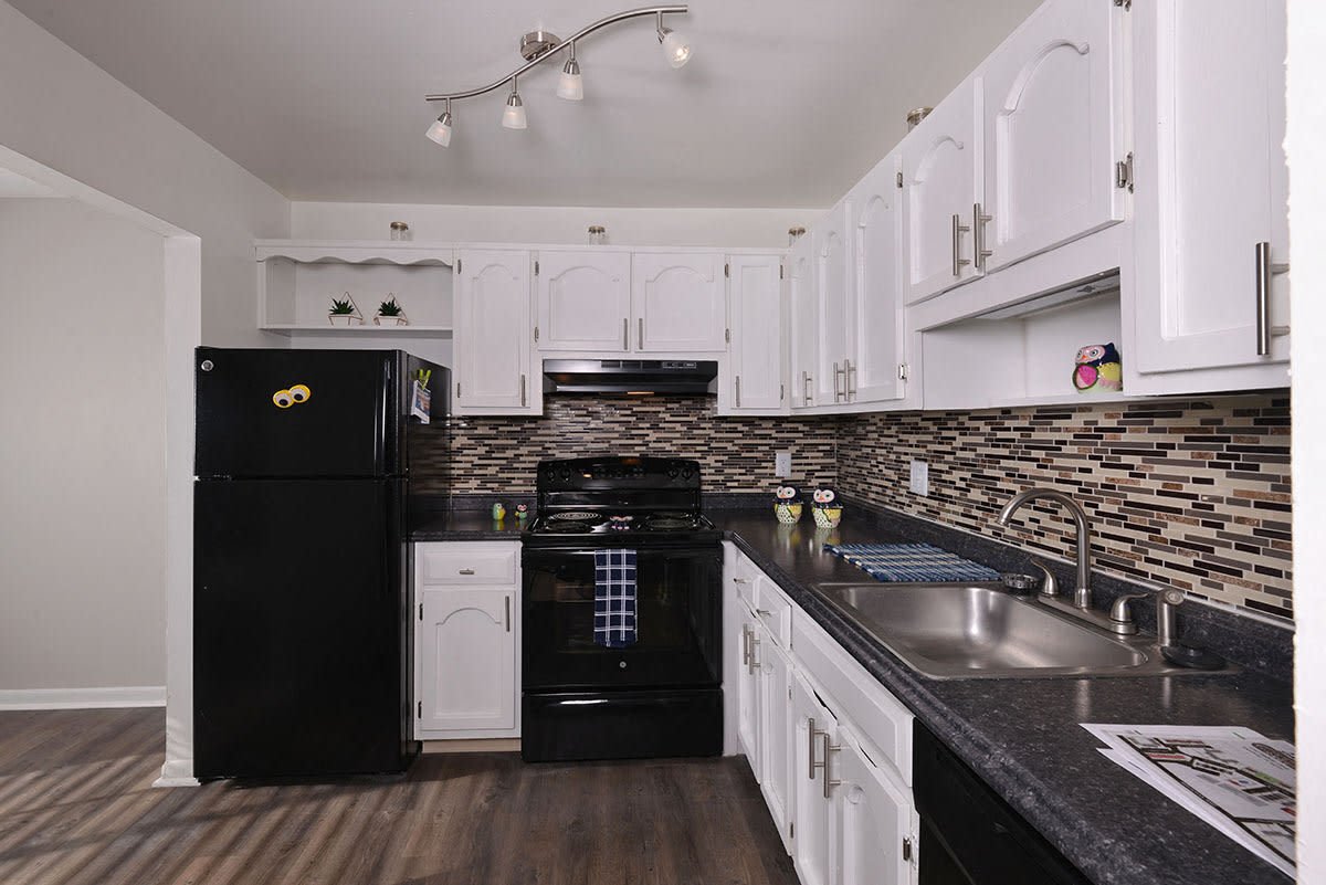 Brickyard Flats Apartments 6363 Hollister Dr Speedway, IN