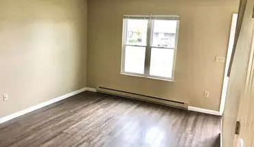 4 of 11 1855-1861 N Lakeman Apartment for rent in Bellbrook, OH