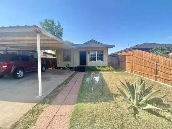 Pre- Leasing Now For 2 Bed 2 Bath Updated Home In Arnet Besnon Apartment for rent in Lubbock, TX