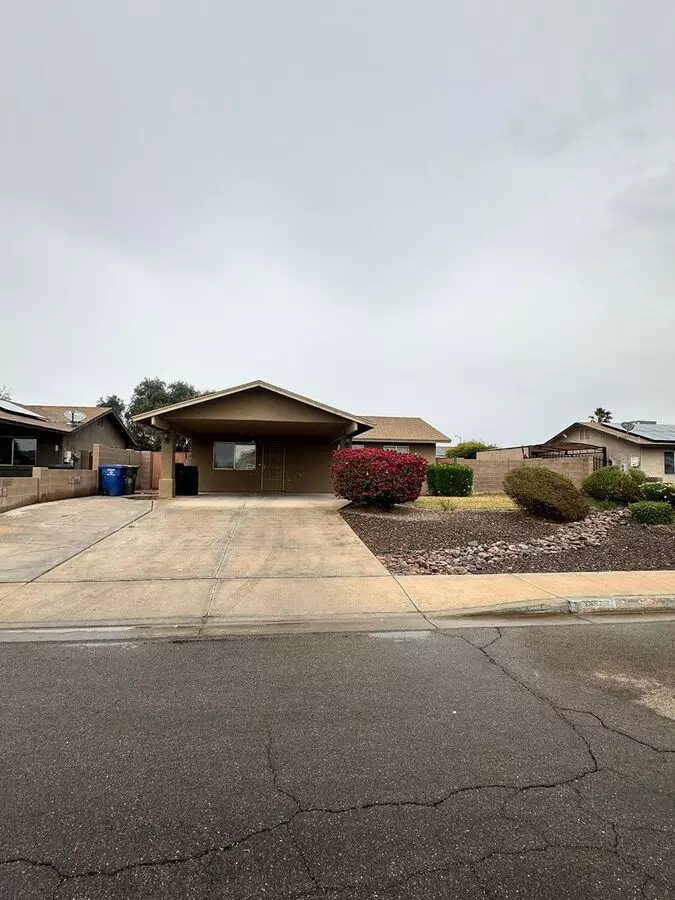 3 Beds/2bath, All Tile Throughout House for rent in Yuma, AZ