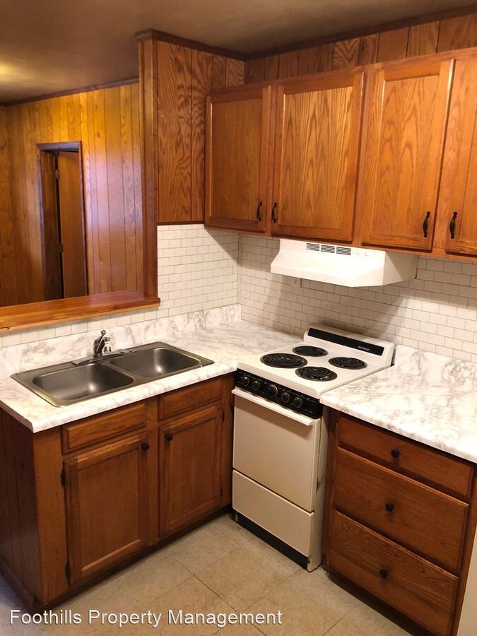 197 W Court St Marion, NC Apartment for Rent Rentable