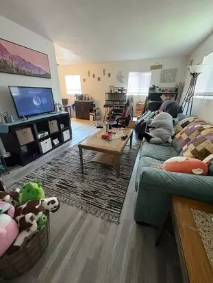 Ros - 01 - Jackson St Apartment for rent in La Crosse, WI