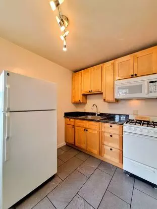565 &amp; 575 S 11th Street Apartment for rent in San Jose, CA