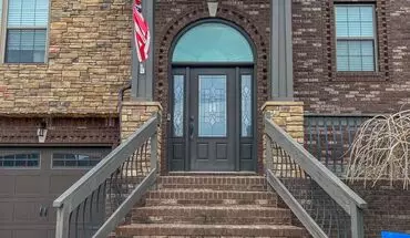 4 of 8 Beautiful Split-foyer With A Large Fenced Backyard! House for rent in Clarksville, TN