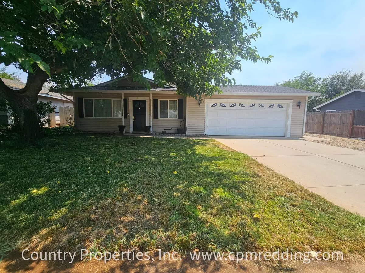 Super Cute House In East Redding With Attached Garage Available Now! House for rent in Redding, CA
