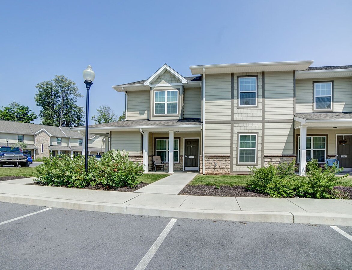 Dawn Ridge Apartments - 79 Dawn Ridge Loop Carlisle, PA