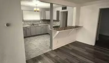 2 of 9 1127 Montrose Apartment for rent in Toledo, OH
