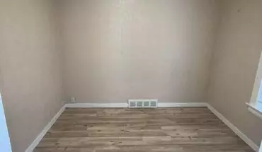 2 of 9 Spacious 3 Bedroom 1 Bath Located In East Toledo. House for rent in Toledo, OH