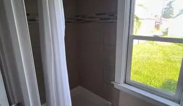5 of 9 Spacious 3 Bedroom 1 Bath Located In East Toledo. House for rent in Toledo, OH