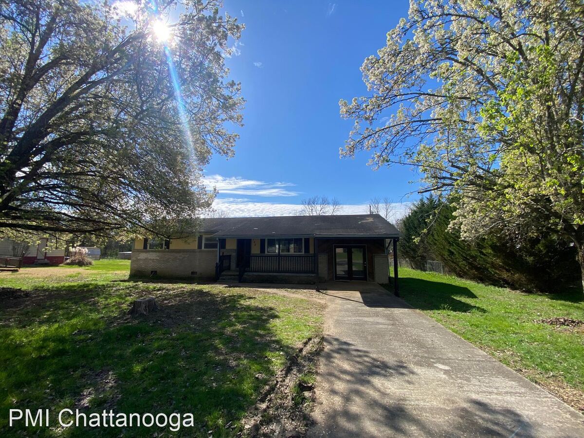 168 Reynolds Dr Rossville, GA House for Rent Rentable