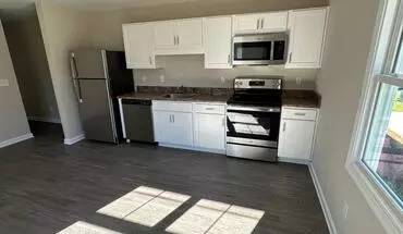 3 of 7 128-130 S 5th St Apartment for rent in Spring Lake, NC
