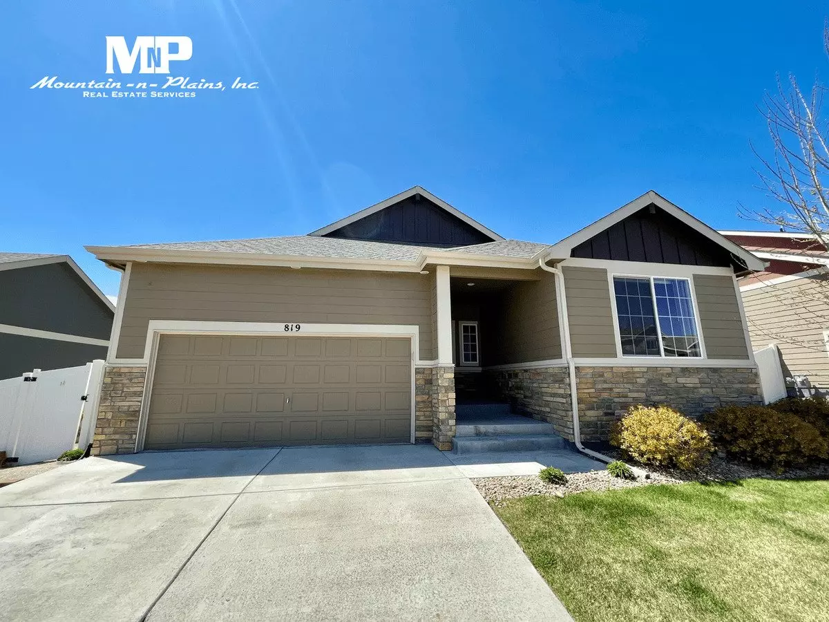 819 Mt Sneffels Ave House for rent in Severance, CO