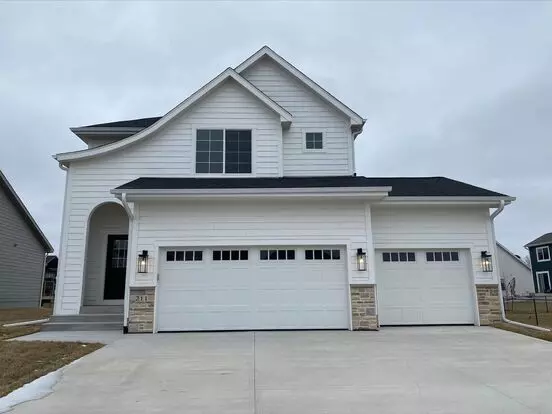 211 62nd - Single Family Home For Rent Apartment for rent in Ankeny, IA