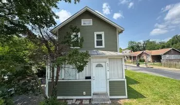 2 of 27 Charming 2 Bed 1.5 Bath Single Family Home With Spacious Yard In Manassas House for rent in Manassas, VA