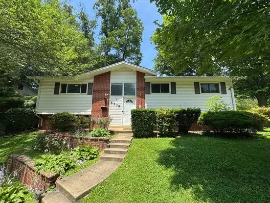 Gorgeous 4 Bed 3 Bath Home Sitting On Spacious Private Lot In Desired Kings Park Apartment for rent in Springfield, VA