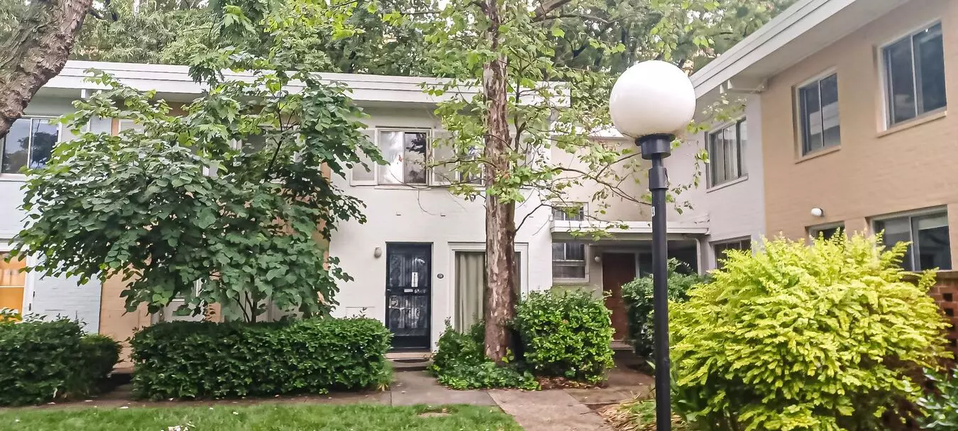 Sunlit 2 Bed 1 Bath, 3 Level Townhome In Southwest Waterfront Capitol Park II Neighborhood House for rent in Washington, DC