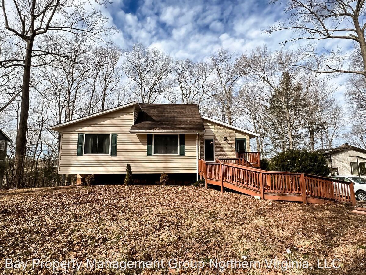 12012 Parkriver Dr Manassas, VA House for Rent Rentable