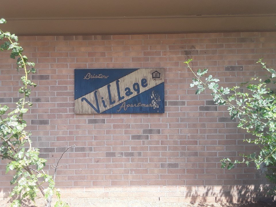 Bristow Village Apartments 703 S Mutteloke Dr Bristow, OK