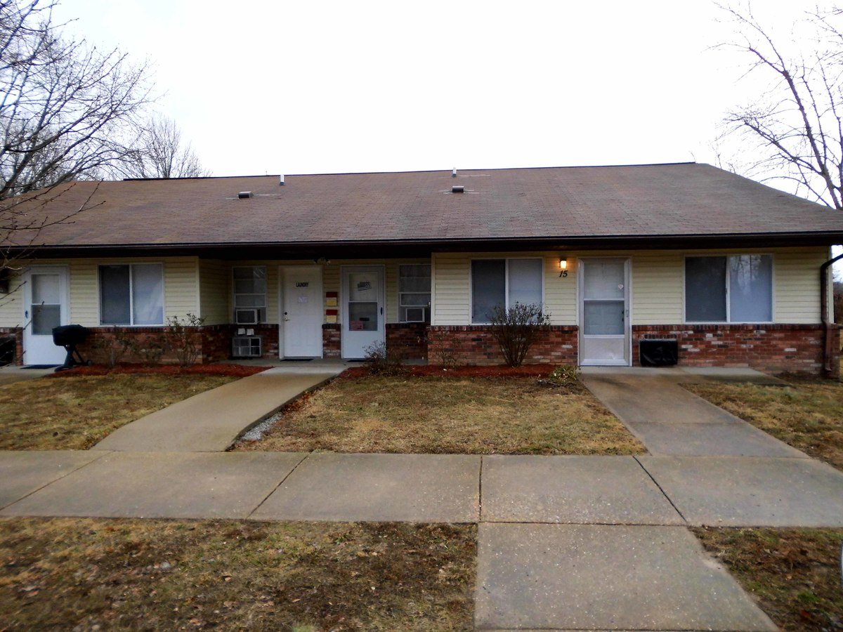 Licking II Apartments 202 Old Ridge Road Licking, MO