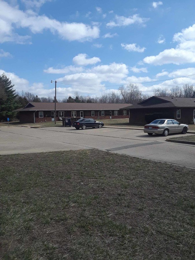 Salem I Apartments 1808 S Oak St Salem, MO Rentable