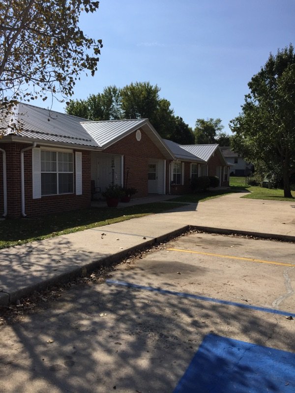 Salem Villa Apartments 200 S Warfel Salem, MO Rentable