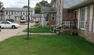 Oak Park Apartments Apartment for rent in Mt Carmel, IL