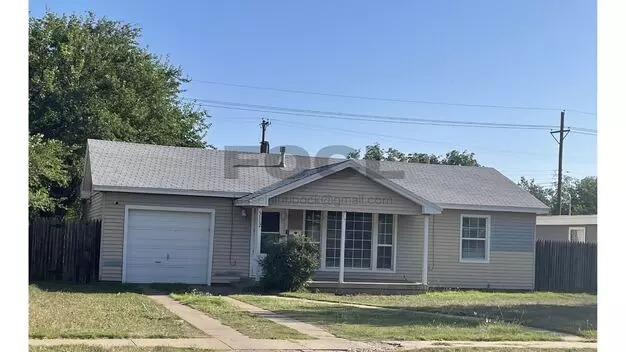 Large 2/1/1 In Tech Terrace - 3112 33rd Street - Available August 1. Apartment for rent in Lubbock, TX