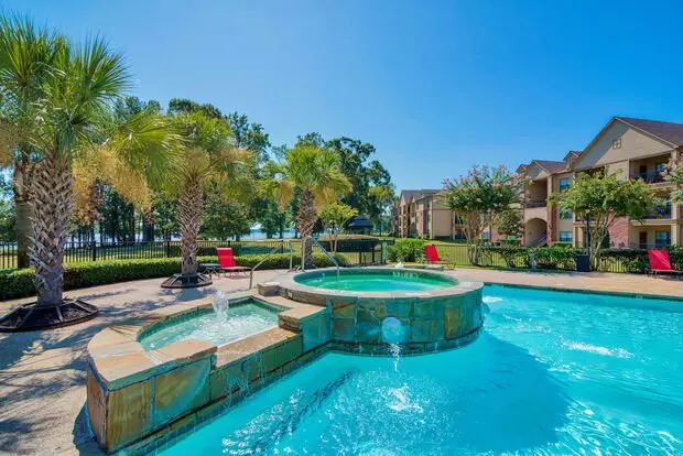 Lakeshore Villas Apartment for rent in Humble, TX