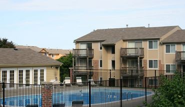 2 of 14 Briarwood Apartment for rent in Omaha, NE