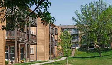 4 of 14 Briarwood Apartment for rent in Omaha, NE