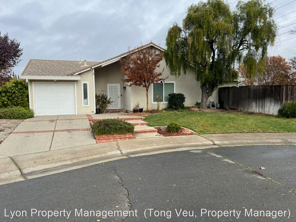 1121 Pebblewood Dr Sacramento, CA House for Rent Rentable