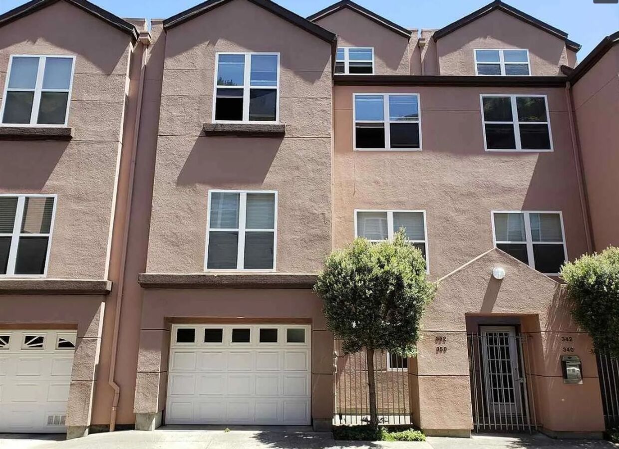 Beautiful 3 Bedroom Condo In Gated Community –... Apartments San ...