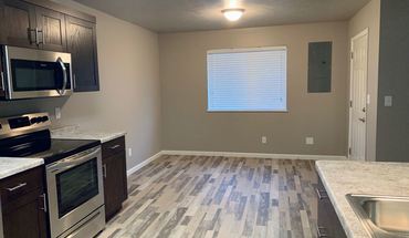 5 of 41 109 E Juniper Apartment for rent in Mitchell, SD