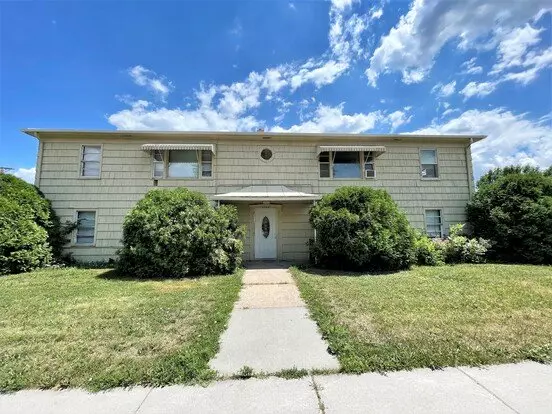 1104 N Burr Apartment for rent in Mitchell, SD