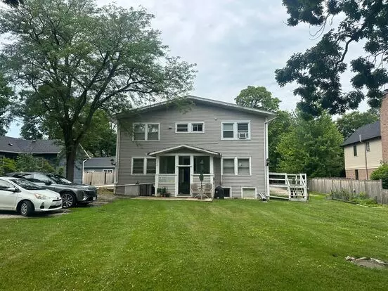 St Johns Place, Llc Apartment for rent in Highland Park, IL St Johns Place, Llc Apartment for rent in Highland Park, IL