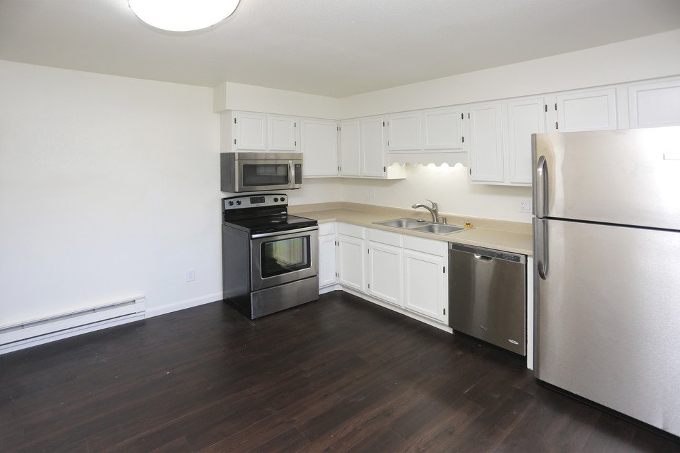 Pinon Manor Apartments 472 S Gilbert St Castle Rock, CO