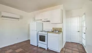 5 of 28 140 E Tamarisk Rd Apartment for rent in Palm Springs, CA