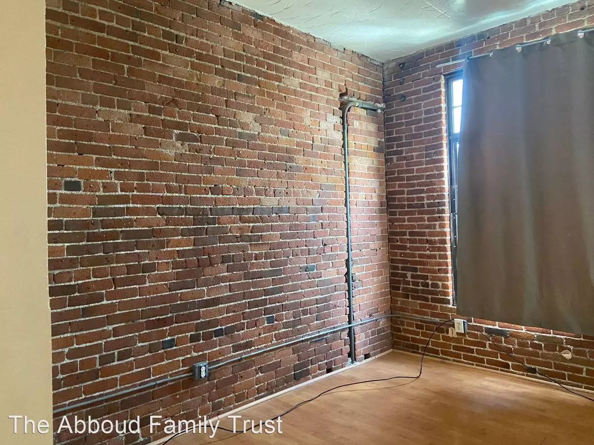 Promenade 139 - Work/living Apartment for rent in Pomona, CA