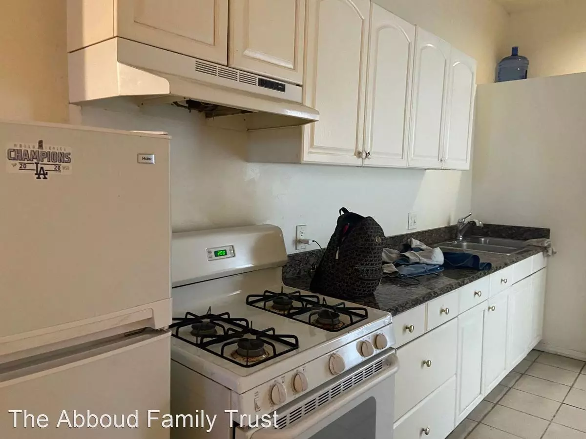 2 of 3 Promenade 139 - Work/living Apartment for rent in Pomona, CA