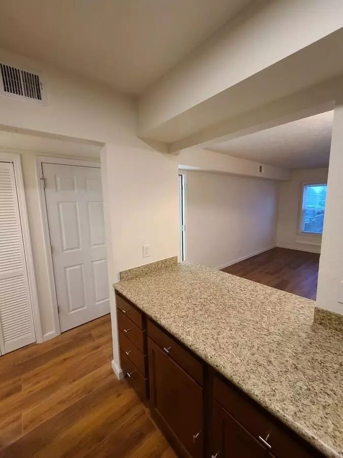 Woodlands #1 Apartment for rent in London, OH