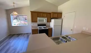 4 of 13 689/691 Savannah Apartment for rent in Bend, OR