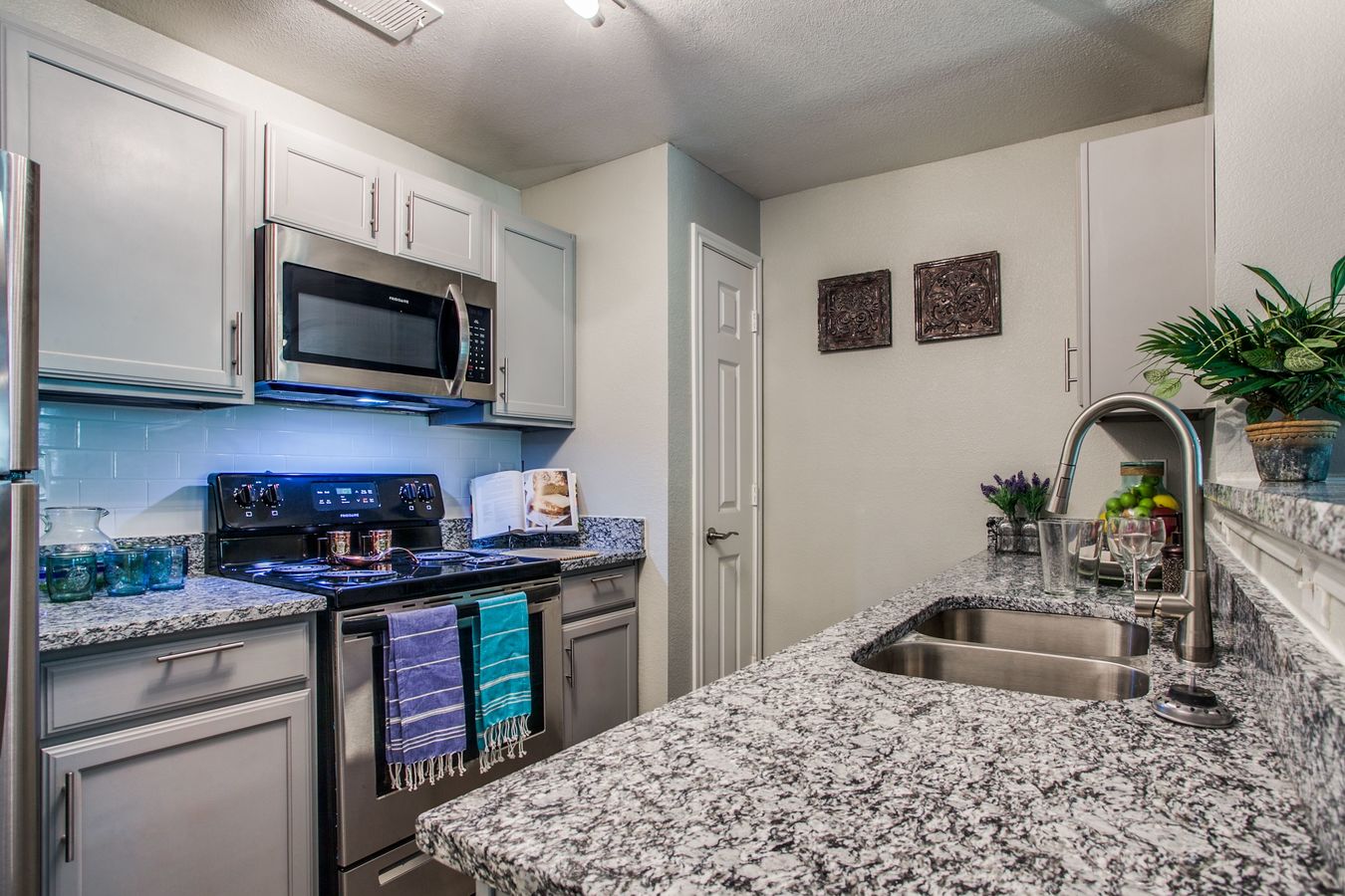 The Destino Apartments 2815 Osler Drive Grand Prairie, TX