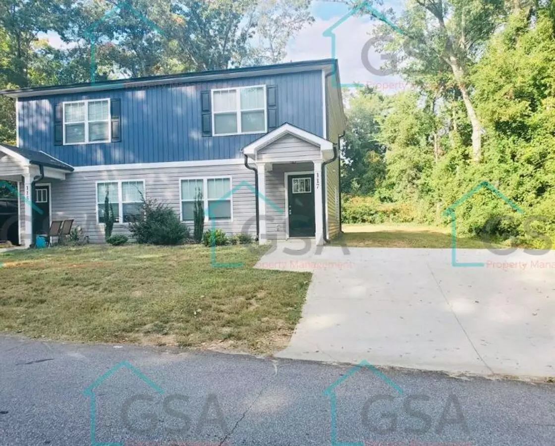 Oak St Apartment for rent in Greer, SC