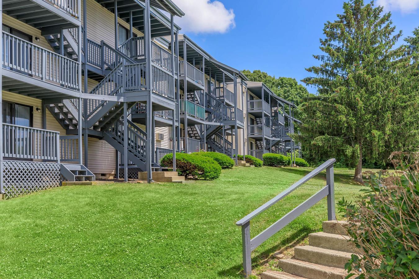 Nutmeg Woods Apartments New London, CT Rentable