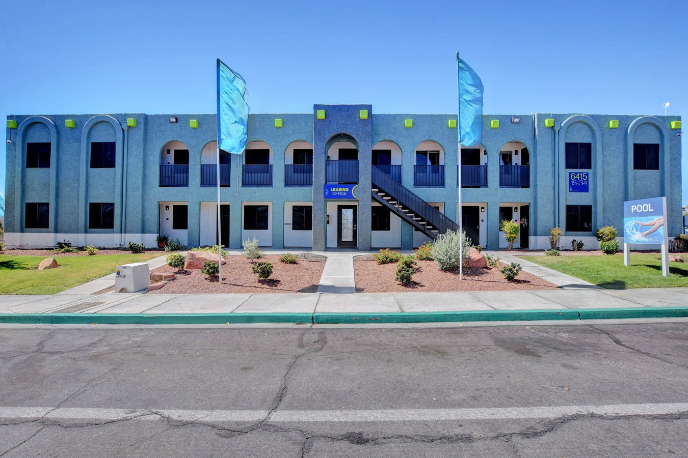 Luna Apartments 6415 Casada Way Las Vegas, NV Rentable