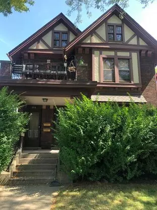Jm 1013 College Ave Apartment for rent in Racine, WI