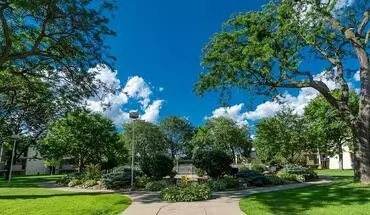 5 of 9 South Pointe Apartments Apartment for rent in Bloomington, MN