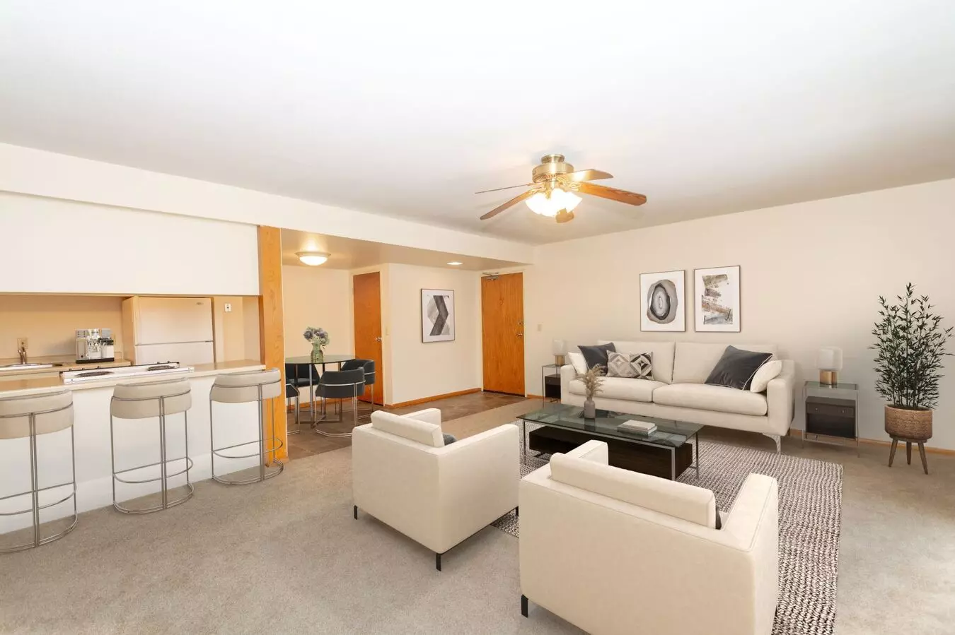 South Pointe Apartments Apartment for rent in Bloomington, MN