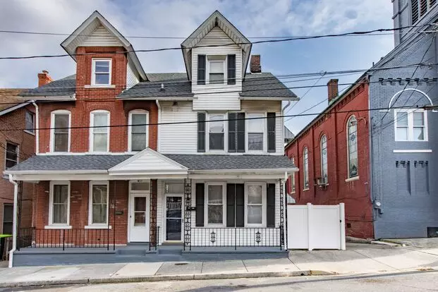 Six Bedroom Updated Half Twin Apartment for rent in Bethlehem, PA