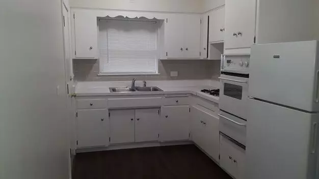 1710-16 Touhy Llc Apartment for rent in Park Ridge, IL